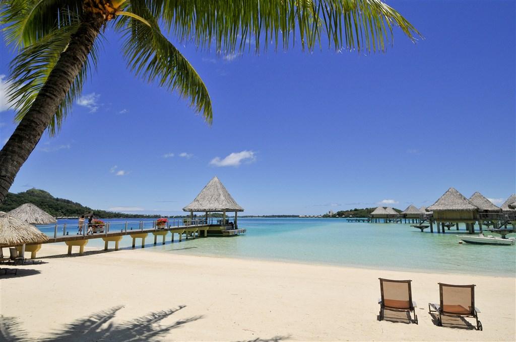 BOB Intercontinental Moana Beach.JPG