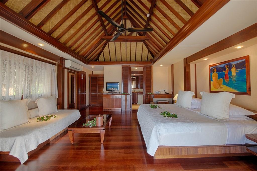 Manava Beach Resort Moorea Beach Bgls 4.jpg