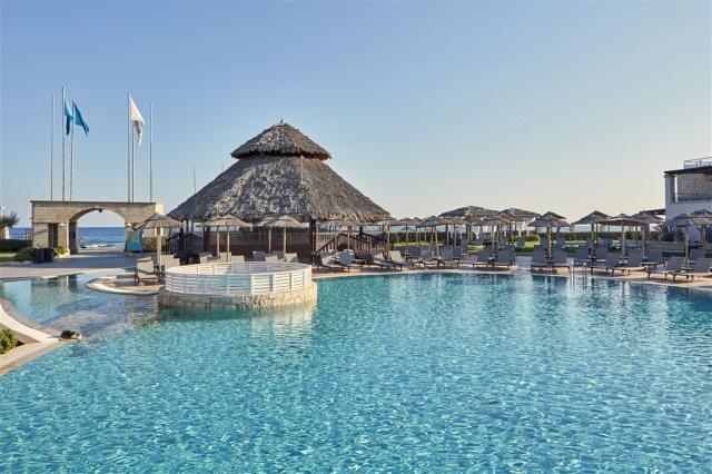 Adults_Pool_Area (1).jpg