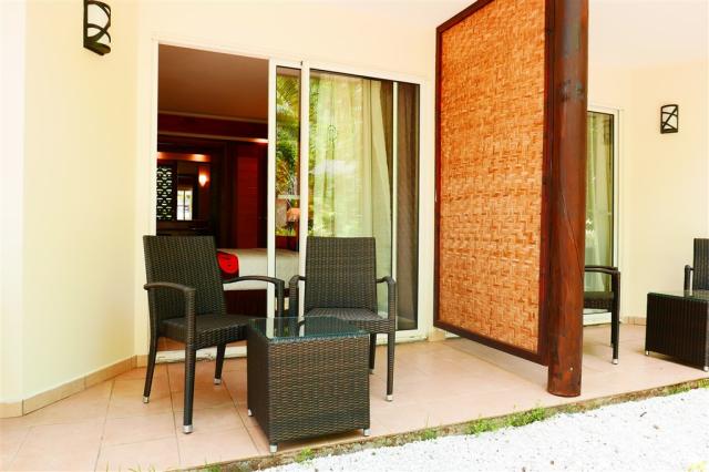 BOB Royal Bora Bora Standard Room (9).JPG