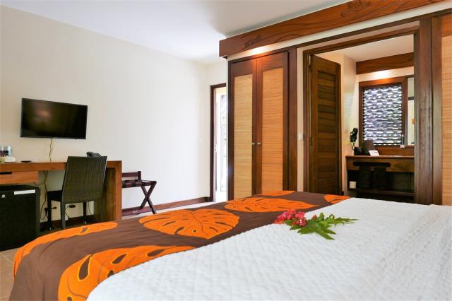 BOB Royal Bora Bora Standard Room (7).JPG