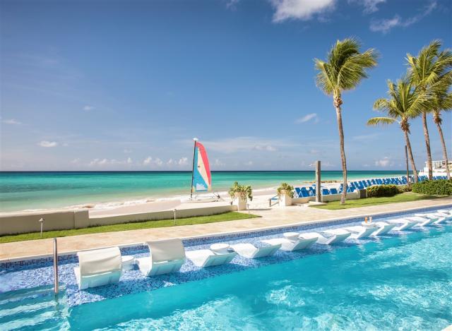 Lap Pool Sea Breeze Beach House (3).jpg