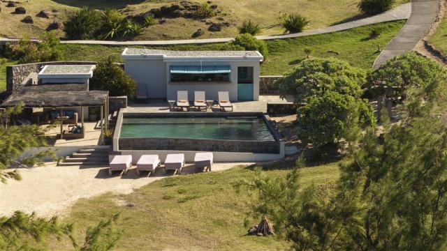 Pool-05.jpg