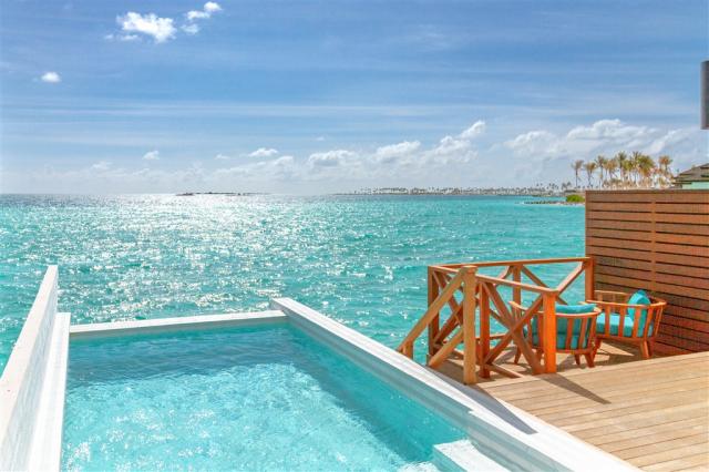 Lagoon Suite Pool (2).jpg