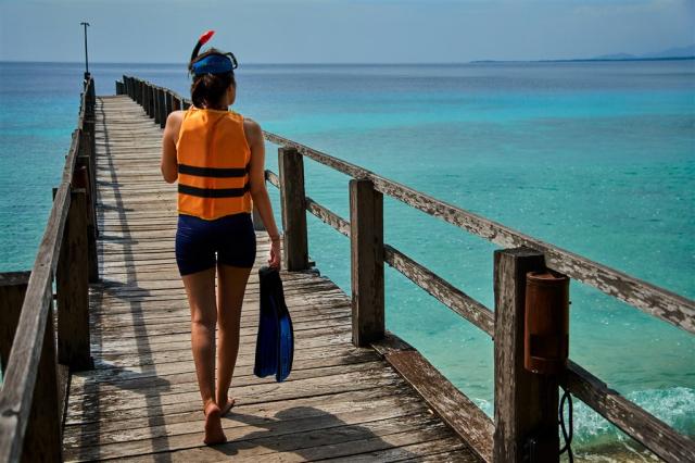 Snorkeling-at-NusaBay-Menjangan-house-reef.jpg
