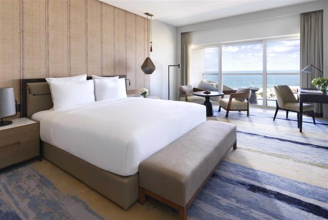 Club InterContinental Sea View King.jpg