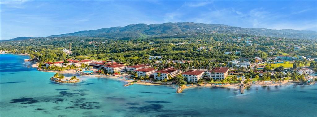 Drone_Catalonia_MontegoBay_DuarteDellarole-8.jpg