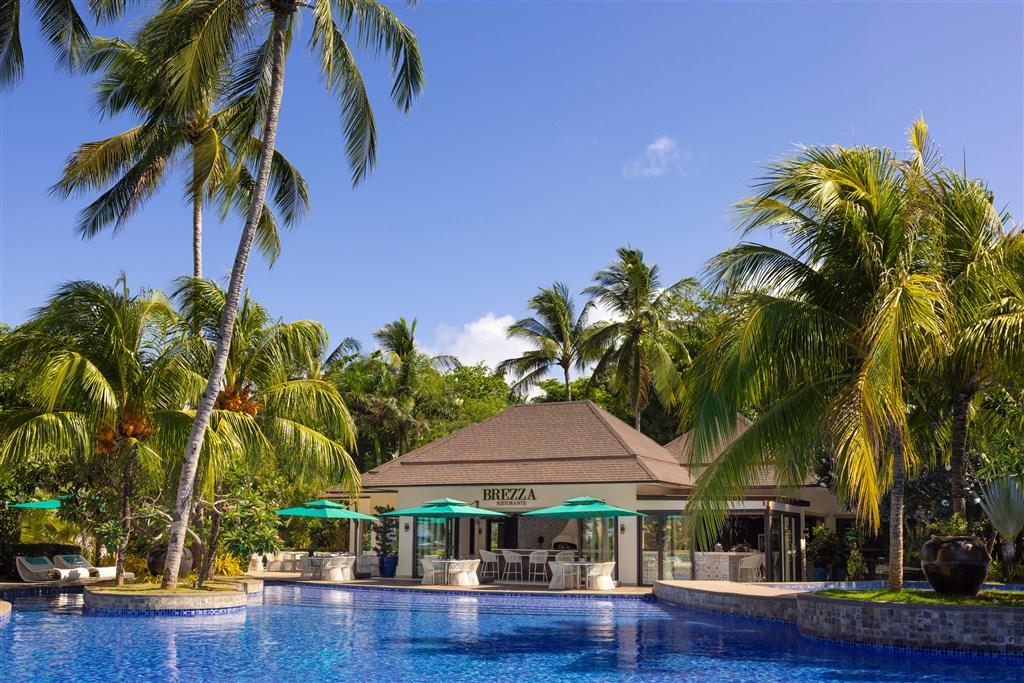 MOVENPICK_BORACAY_BREZZA.jpg