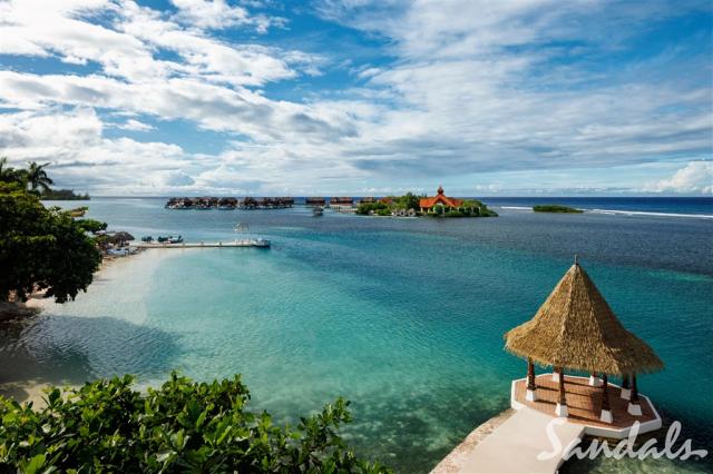 Sandals-SRC-BeachAerial.jpg