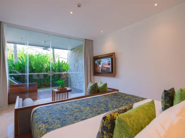 Candi Beach -Junior-Suite-Garden-View-1.jpg
