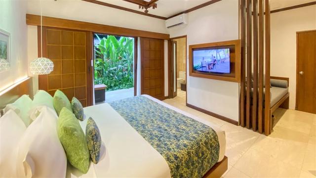 Candi Beach - Deluxe-Garden-Room_4.jpg