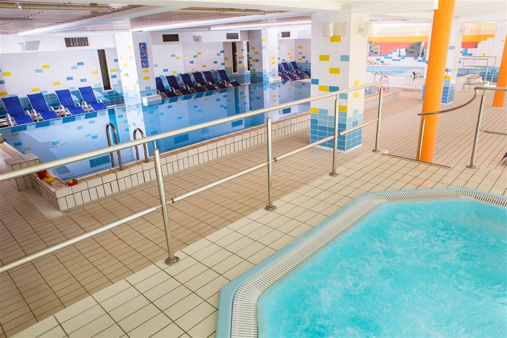 Pool (2).jpg