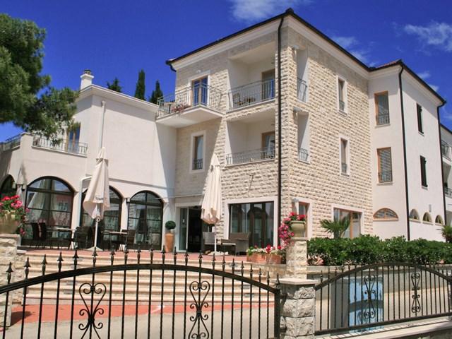 hotel_nikola.jpg