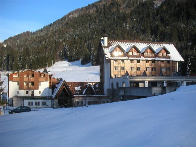 Sportur hotel- exterier.JPG
