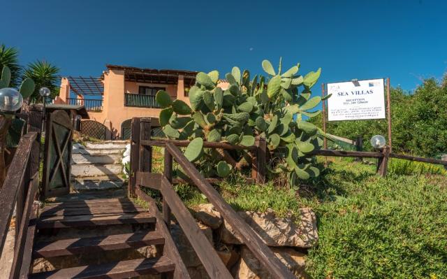4-sea-villas-241106-43607242-15.png