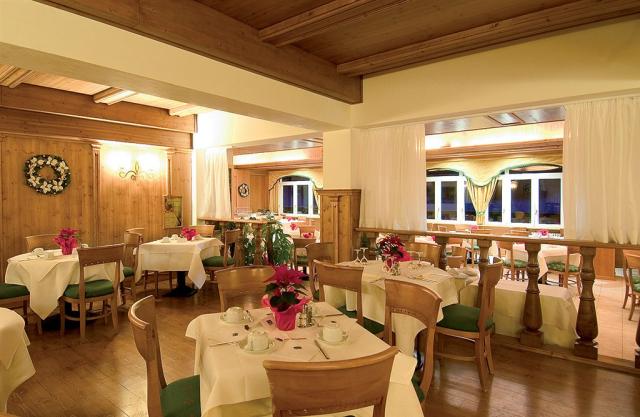 IT_Cortina_Misurina_int16.jpg