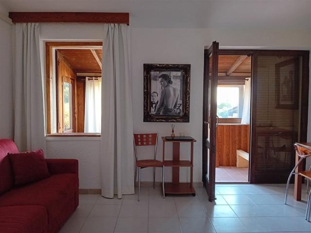 11. obývací pokoj s kuchyní - zozkládací sofa.jpg