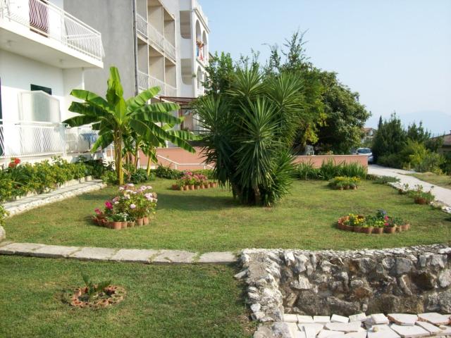 Vila Neda