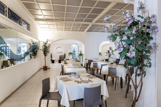 Restaurace