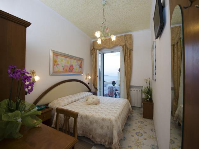 Giardino delle Ninfe e la Fenice