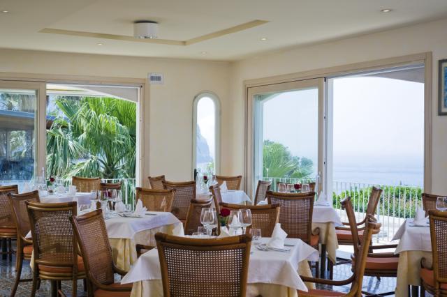 crp912x608-ristorante Providence