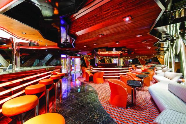 Zábava na lodi Costa Diadema