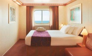 Kajuta s oknem Costa Diadema