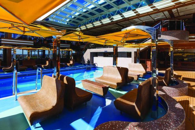 Zábava na lodi Costa Diadema