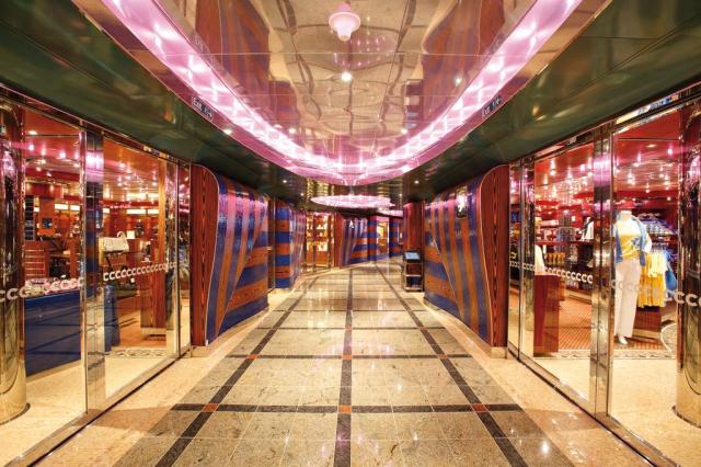 Zábava na lodi Costa Deliziosa