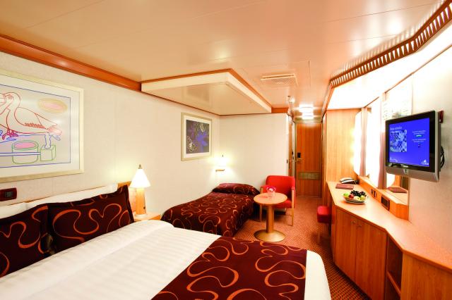 Kajuta s oknem Costa Deliziosa