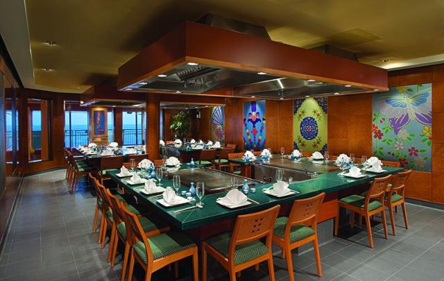 Zábava na lodi Norwegian Jewel