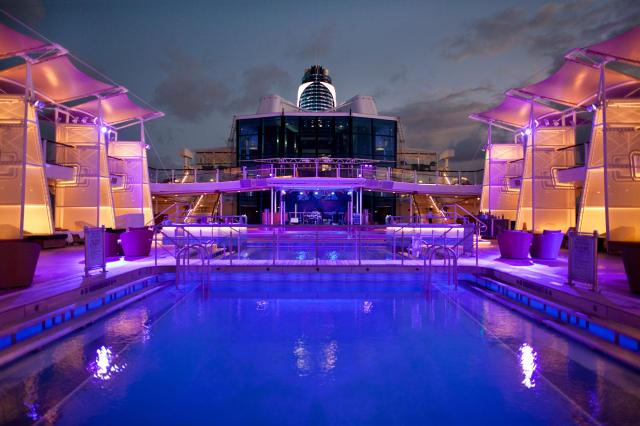 Zábava na lodi Celebrity Equinox