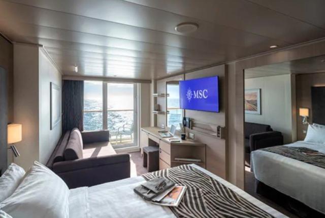 Kajuta s balkonem MSC World Asia