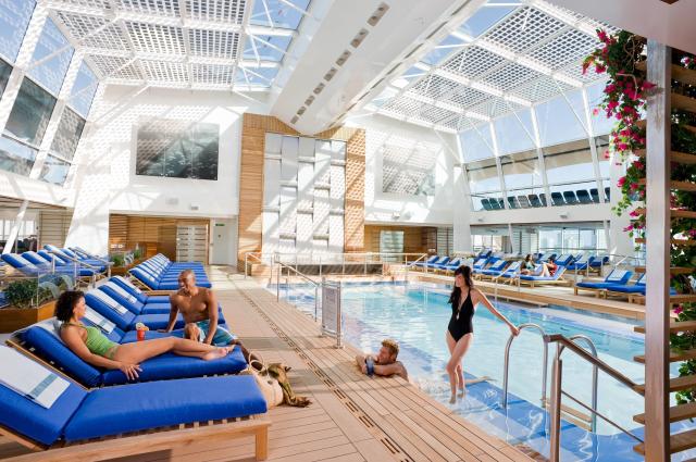 Zábava na lodi Celebrity Solstice
