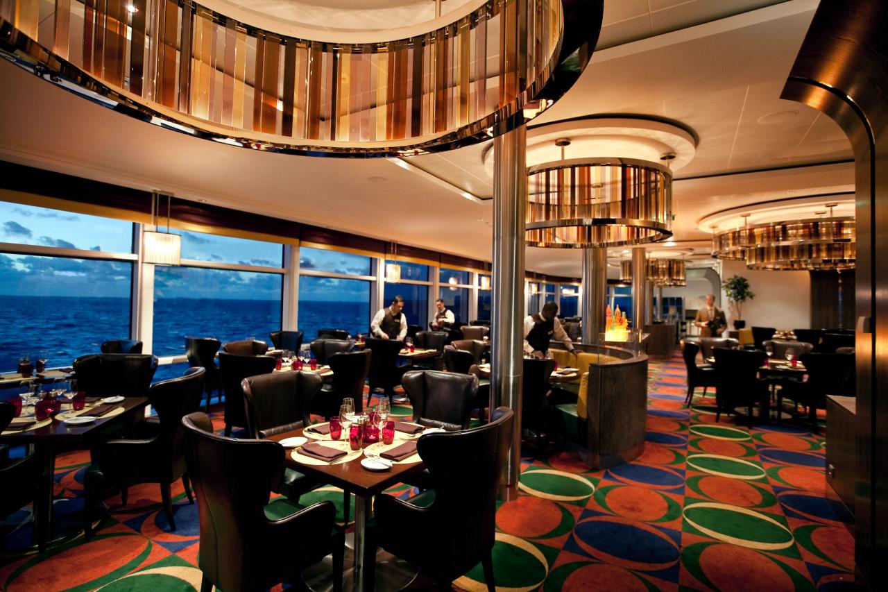 Zábava na lodi Celebrity Solstice