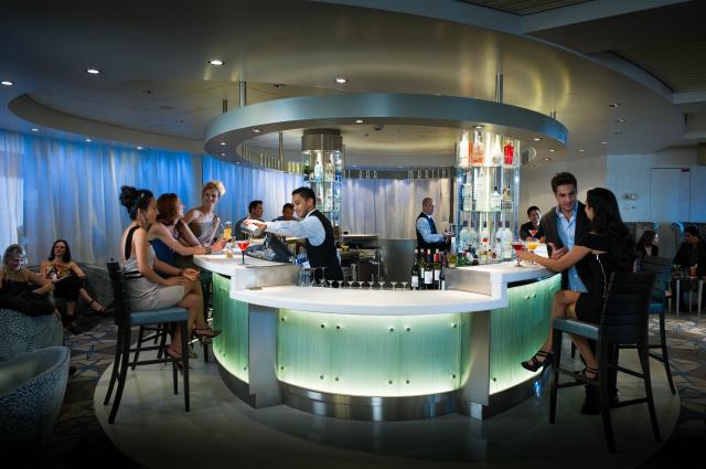 Zábava na lodi Celebrity Constellation