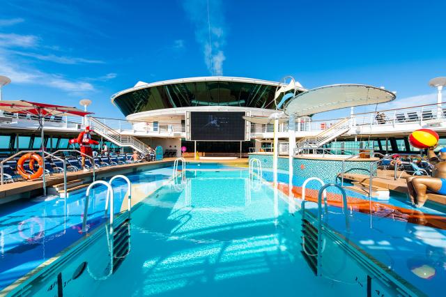 Zábava na lodi Jewel of the Seas