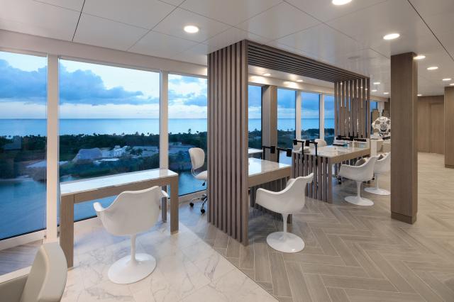Zábava na lodi Celebrity Edge