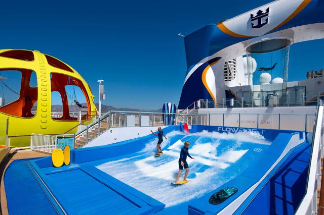Zábava na lodi Spectrum of the Seas
