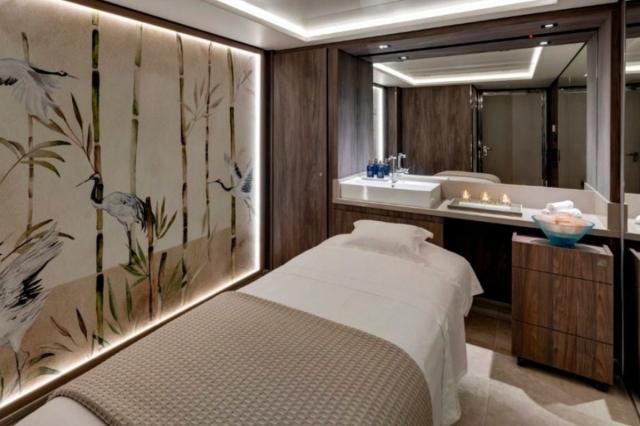 Zábava na lodi Explora IV