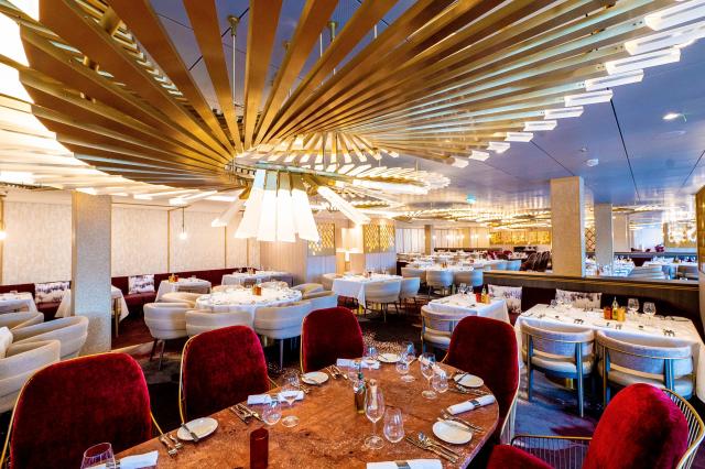 Zábava na lodi Celebrity Beyond