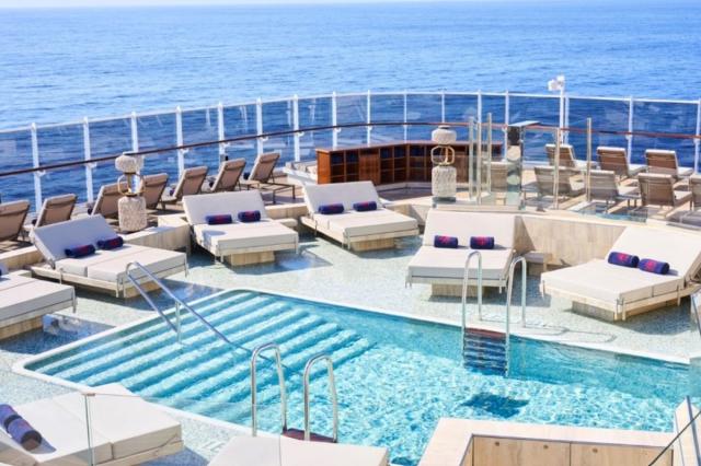 Zábava na lodi Explora IV