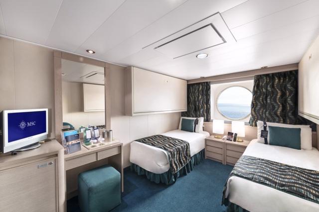 Kajuta s oknem MSC Poesia