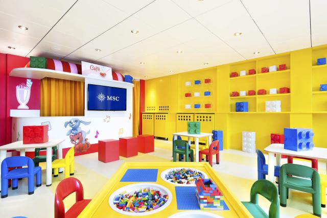 Zábava na lodi MSC Lirica