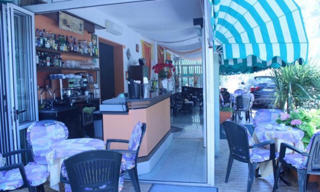 Hotelový bar