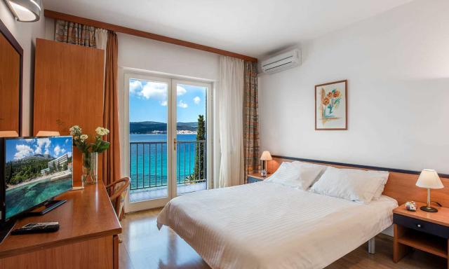 04 Hotel Orsan Comfort double room with sea view balcony