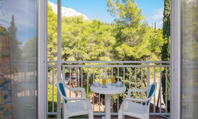 06 Hotel Orsan Comfort family room with balcony