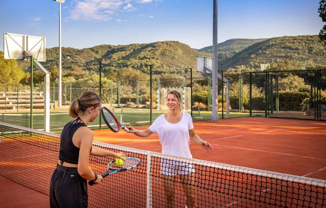 09-Objekti_Hvar_Arkada_V4_gallery_arkada-hotel-tennis