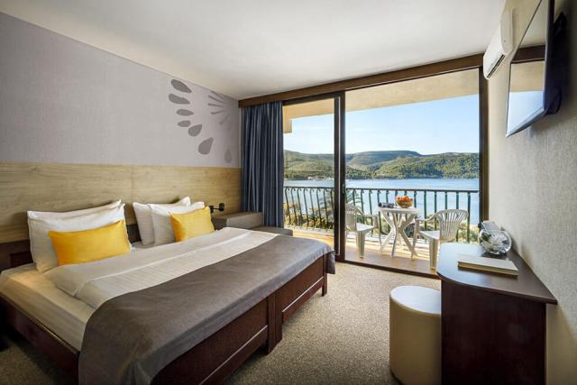 03-Objekti_Hvar_Arkada_V4_rooms_arkada-hotel-double-room-seasid