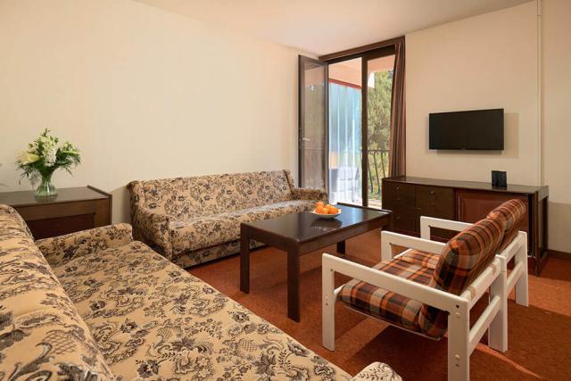 11-Objekti_Hvar_Arkada_V4_rooms_arkada-hotel-room-for-4-parksid